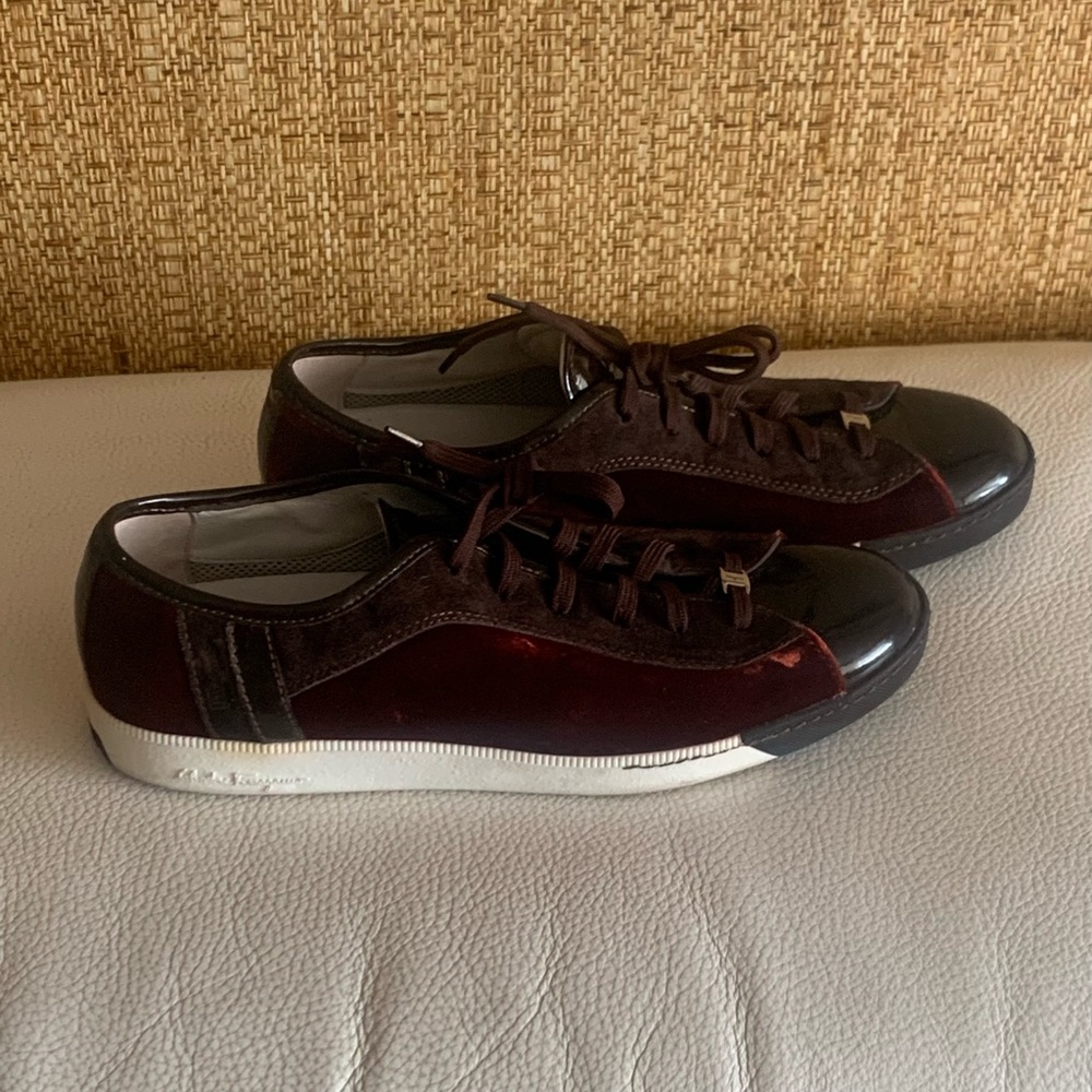 FERRAGAMO  Fashion Sneakers Very Rare and limited edition.s 8.5. Brown/Burgundy